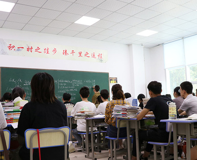 嚴管促學 中藝培訓合肥藝考文化課的教育管理實踐